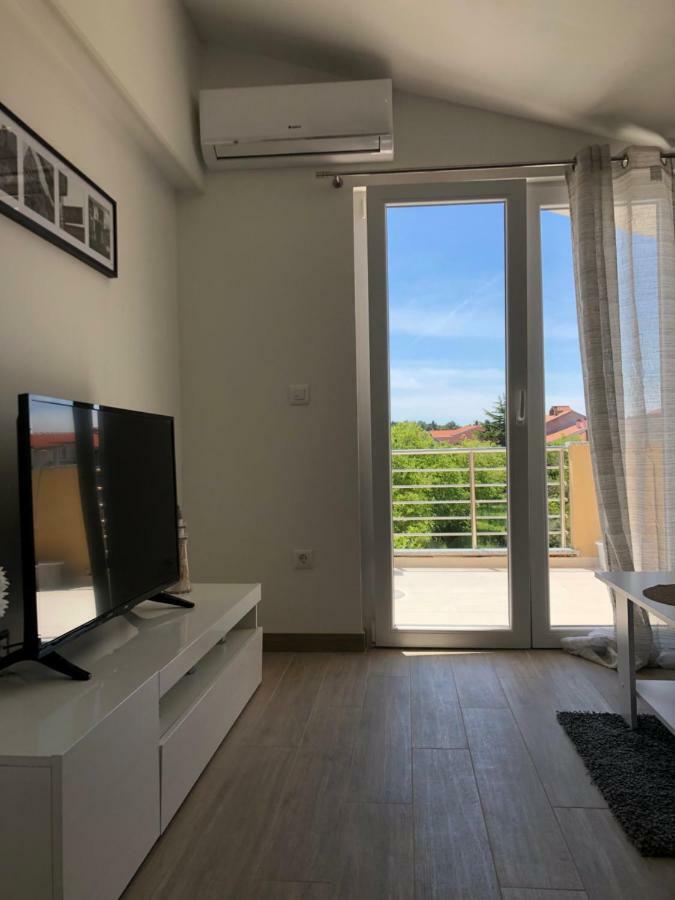 Apartman Nina Apartamento Zadar Exterior foto