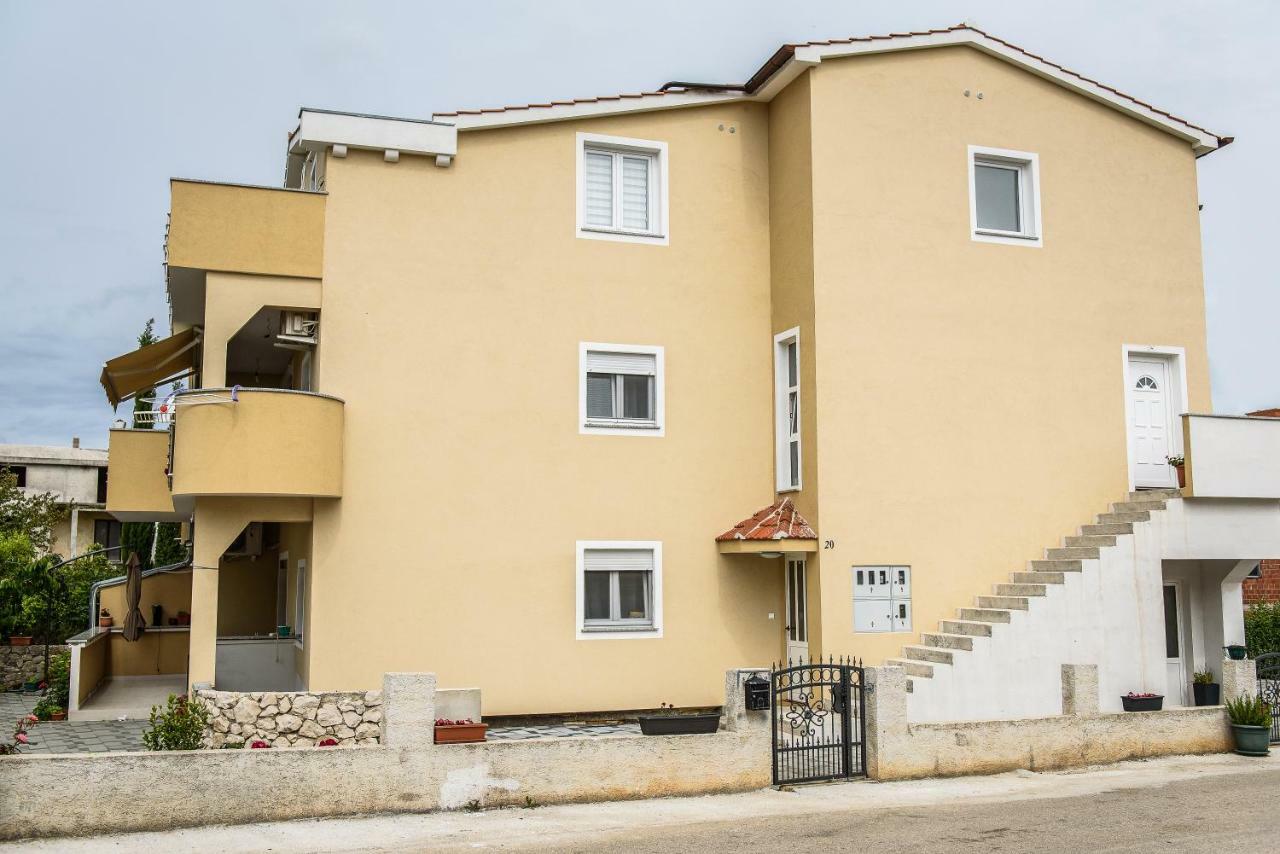 Apartman Nina Apartamento Zadar Exterior foto